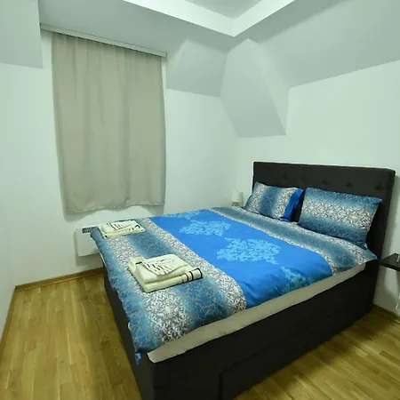 Apartmán Dvori *